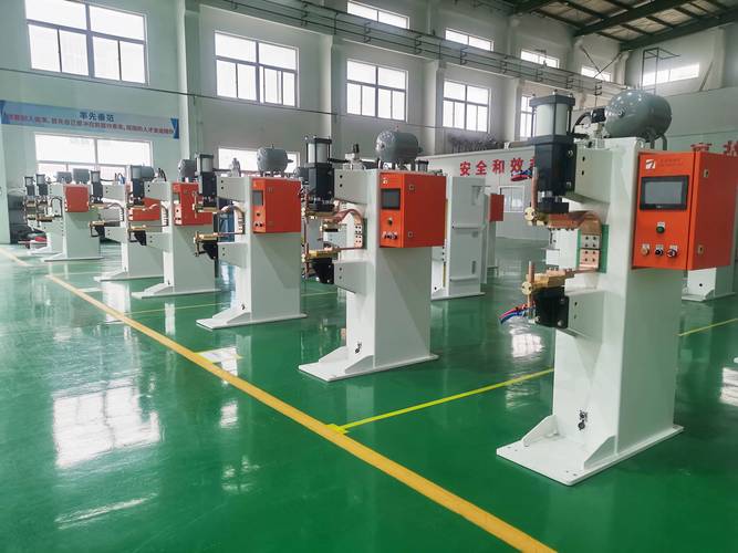 苏州安嘉管理层开展车间5s扫除活动